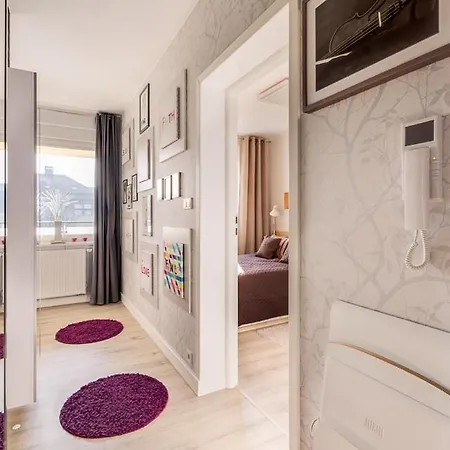 Agnes Blisko Term Cieplice Lägenhet